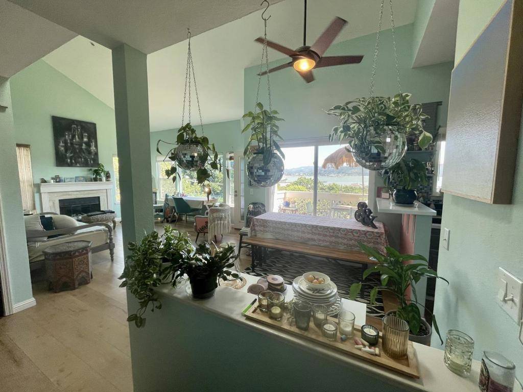 Benicia, CA 94510,735 Buchanan ST #212
