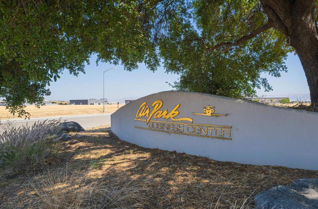 Hollister, CA 95023,1930 Airway DR