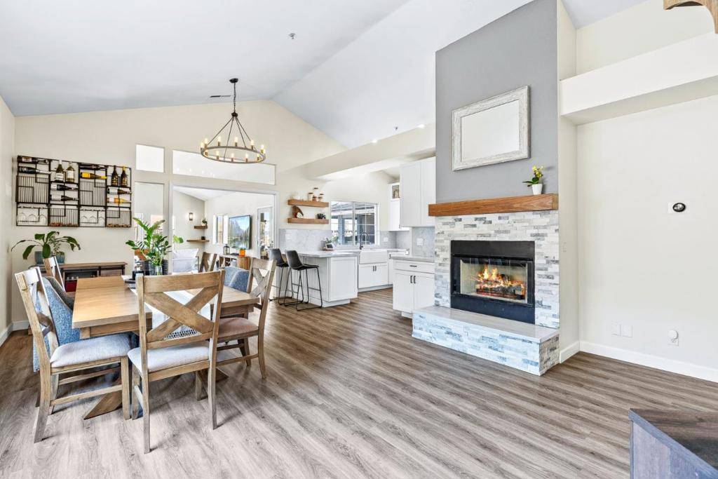 Salinas, CA 93908,26446 Honor LN