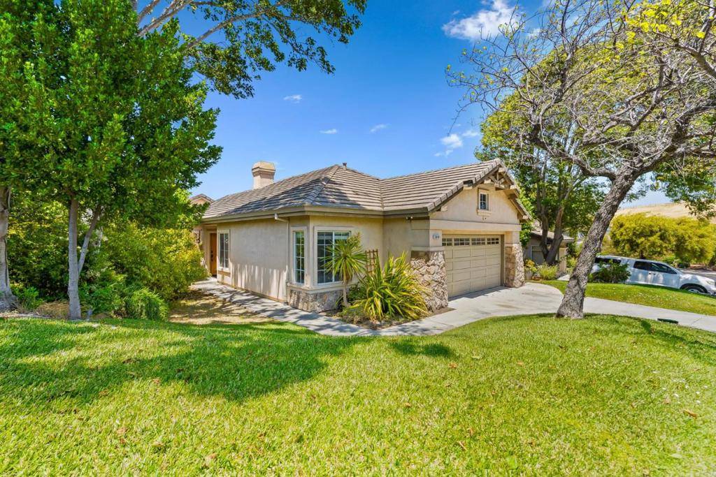 Salinas, CA 93908,26446 Honor LN