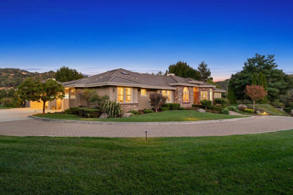 Gilroy, CA 95020,6585 Redwood Retreat RD