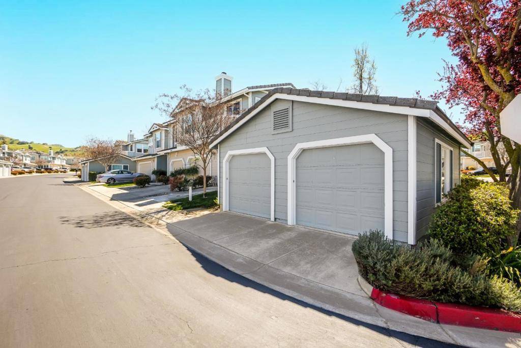 Clayton, CA 94517,3902 Coyote CIR