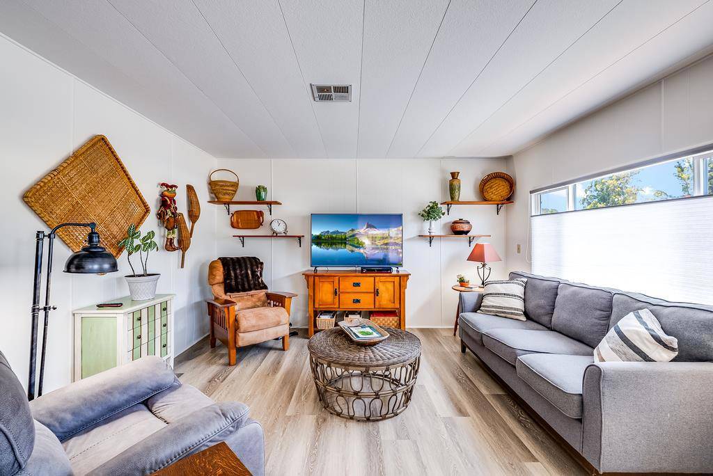 Soquel, CA 95073,60 Pepperwood WAY