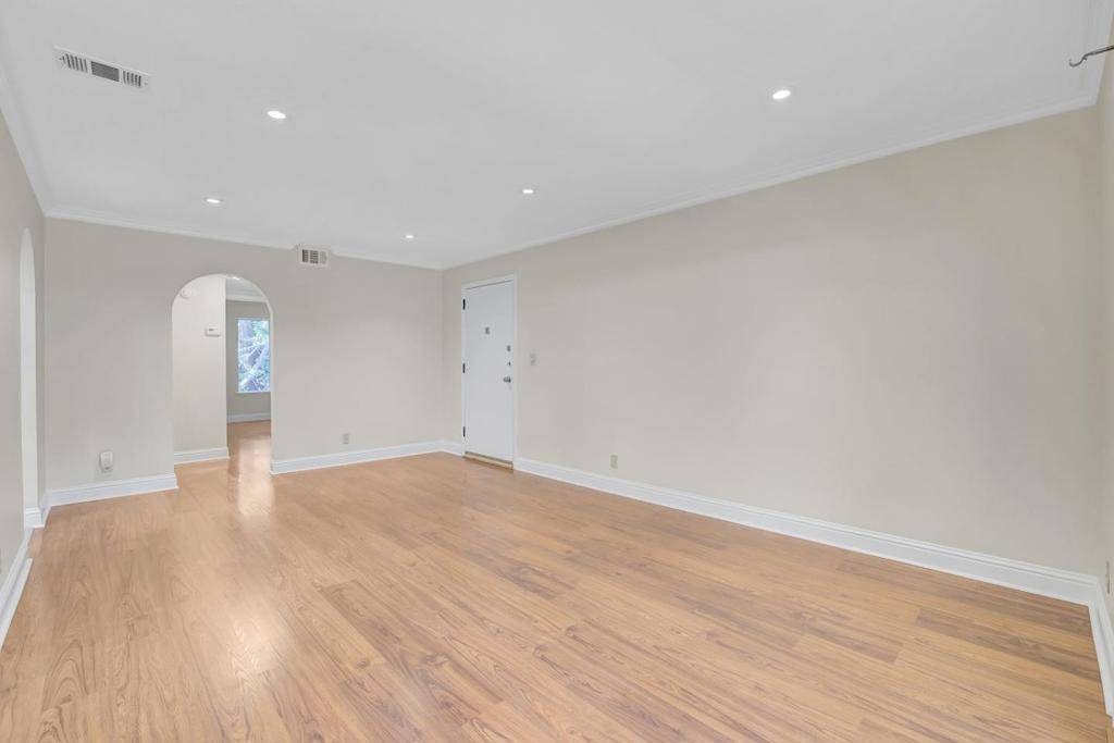 Santa Clara, CA 95051,223 Kiely BLVD #A