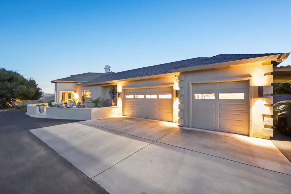 Hollister, CA 95023,2600 Geneil CT