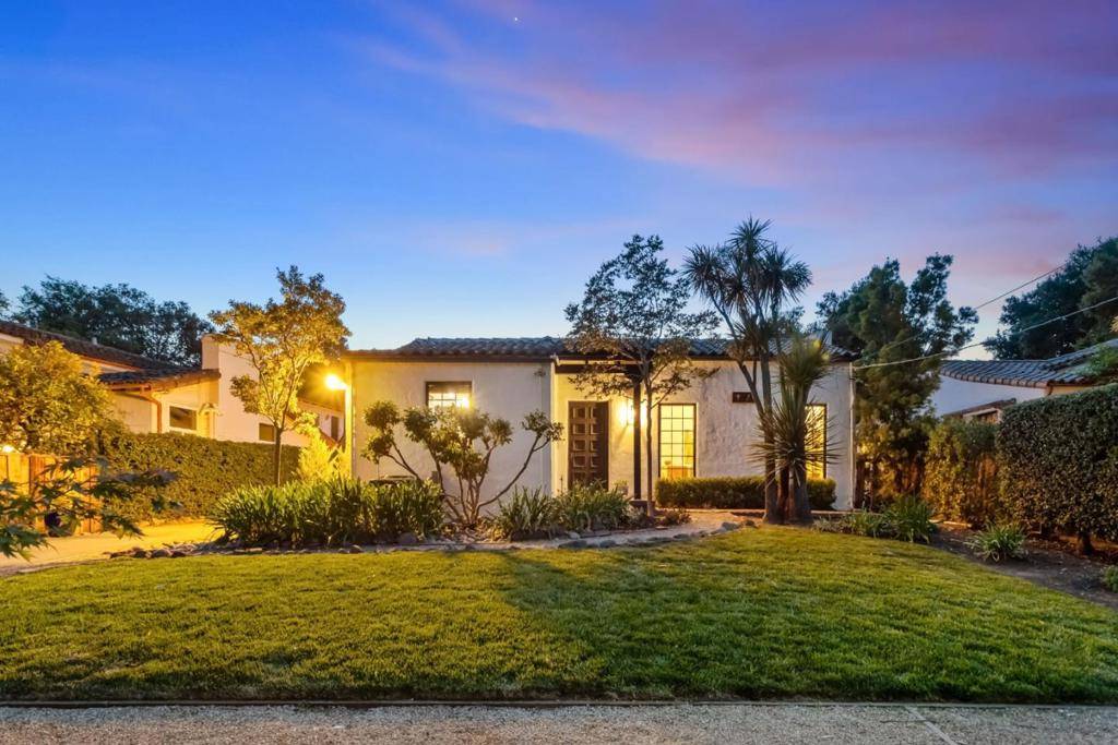 Menlo Park, CA 94025,2030 Sand Hill RD