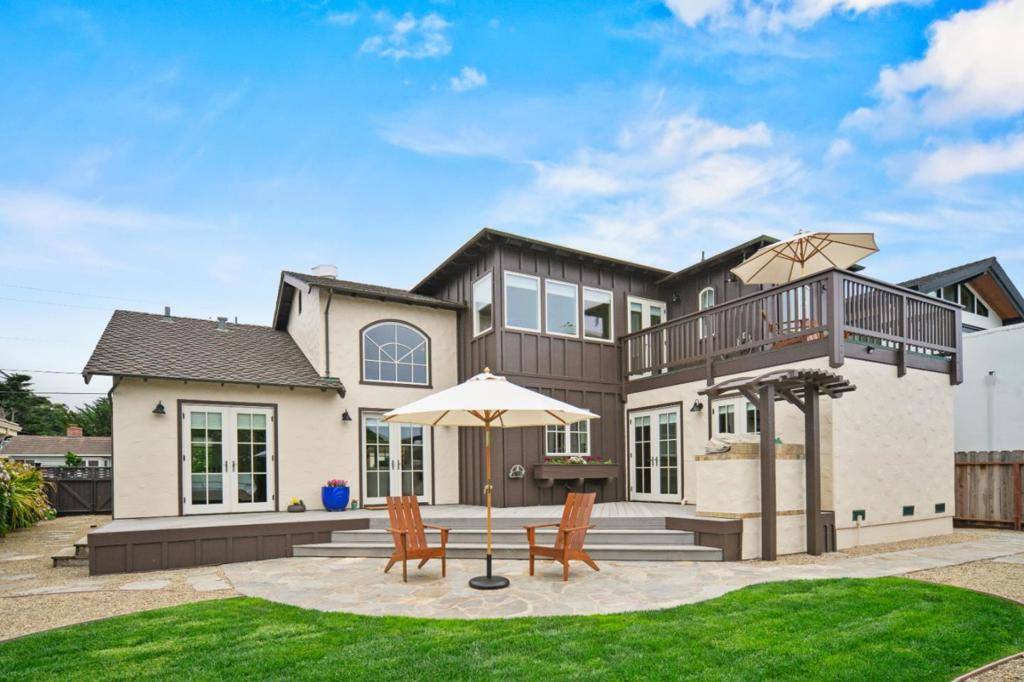 Pacific Grove, CA 93950,1252 Surf Ave.