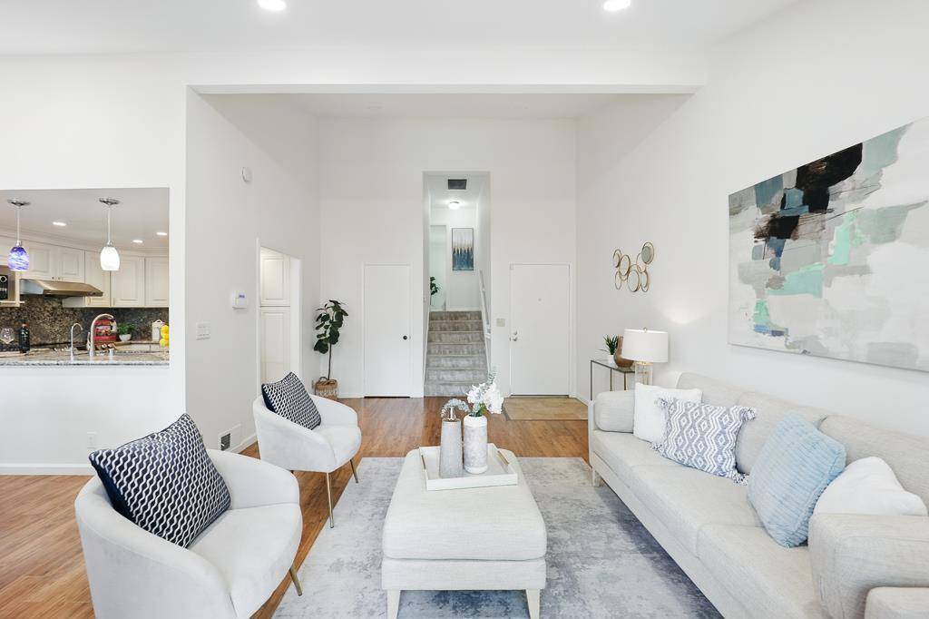 Cupertino, CA 95014,20245 Northglen SQ