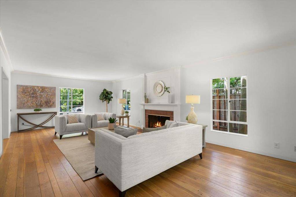 Palo Alto, CA 94301,1375 Pitman AVE