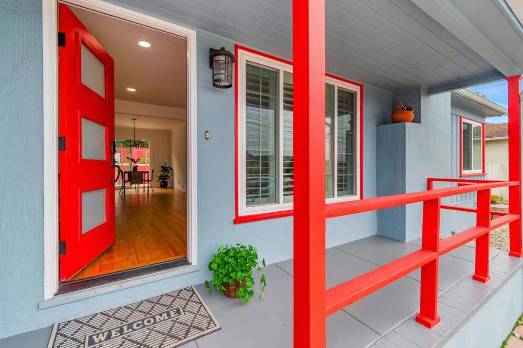 Daly City, CA 94015,803 Thornhill DR
