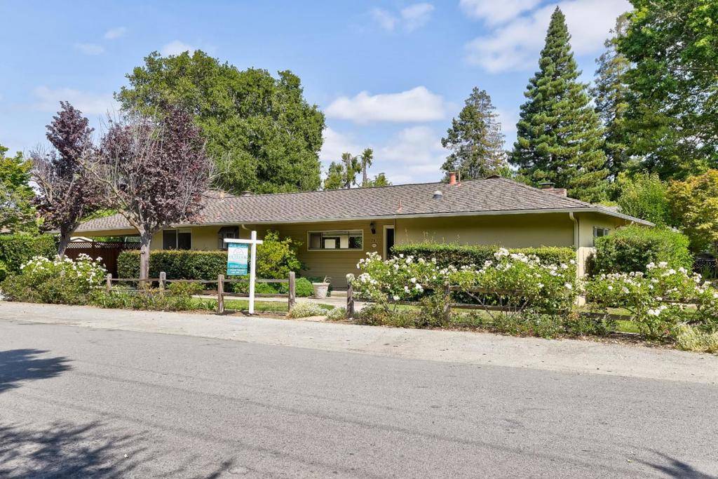 Menlo Park, CA 94025,260 Santa Monica AVE