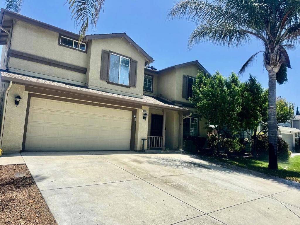 Hollister, CA 95023,930 Talbot DR