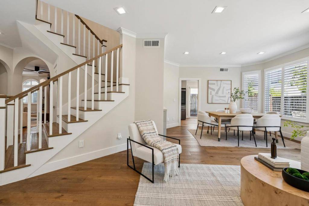 Milpitas, CA 95035,113 Meadowland DR