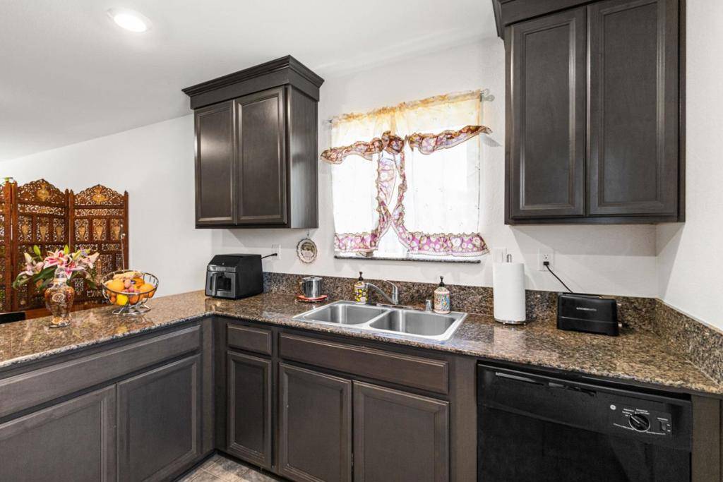Merced, CA 95341,733 Marcelina CT