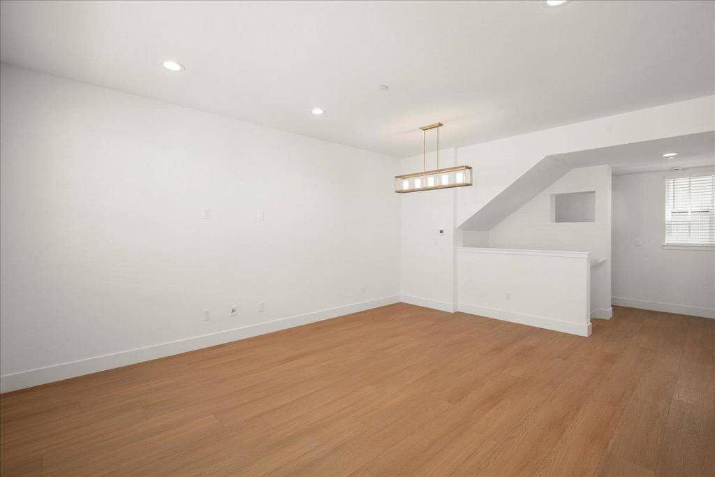 Sunnyvale, CA 94086,224 Carroll ST #8