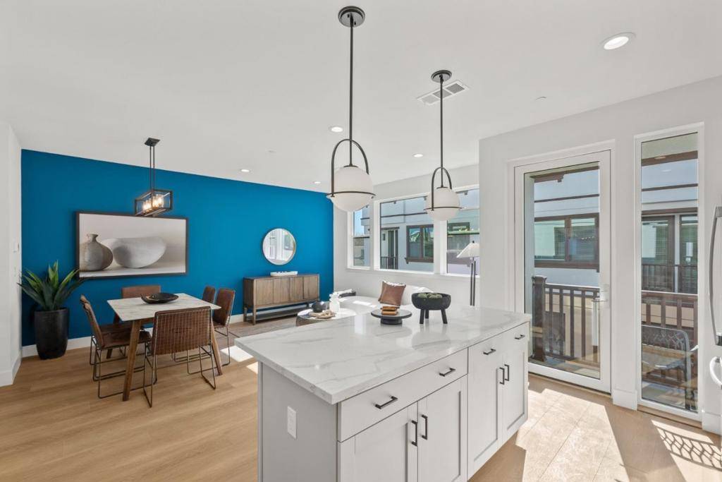 Sunnyvale, CA 94086,222 Carroll ST #3