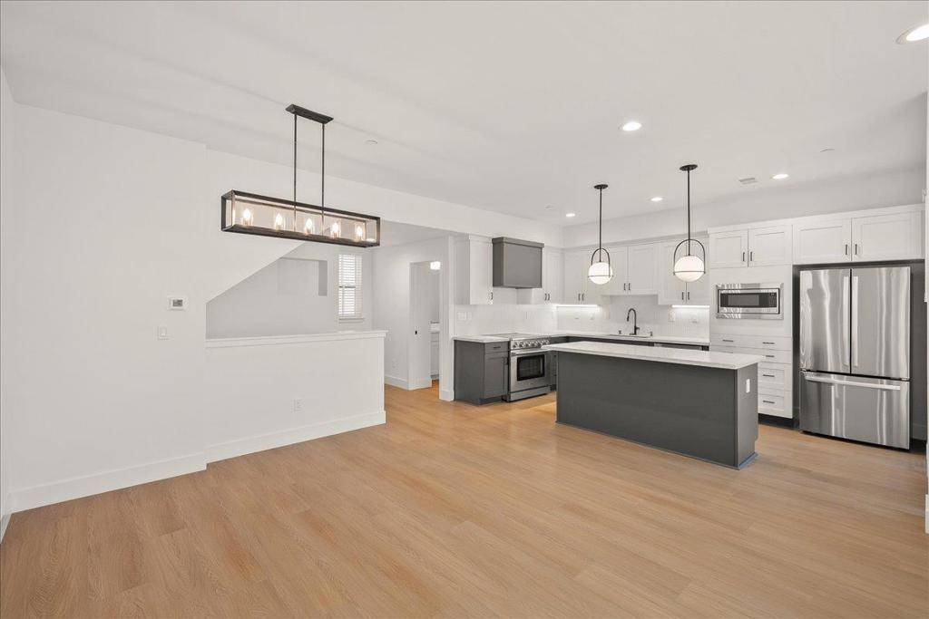Sunnyvale, CA 94086,224 Carroll ST #2