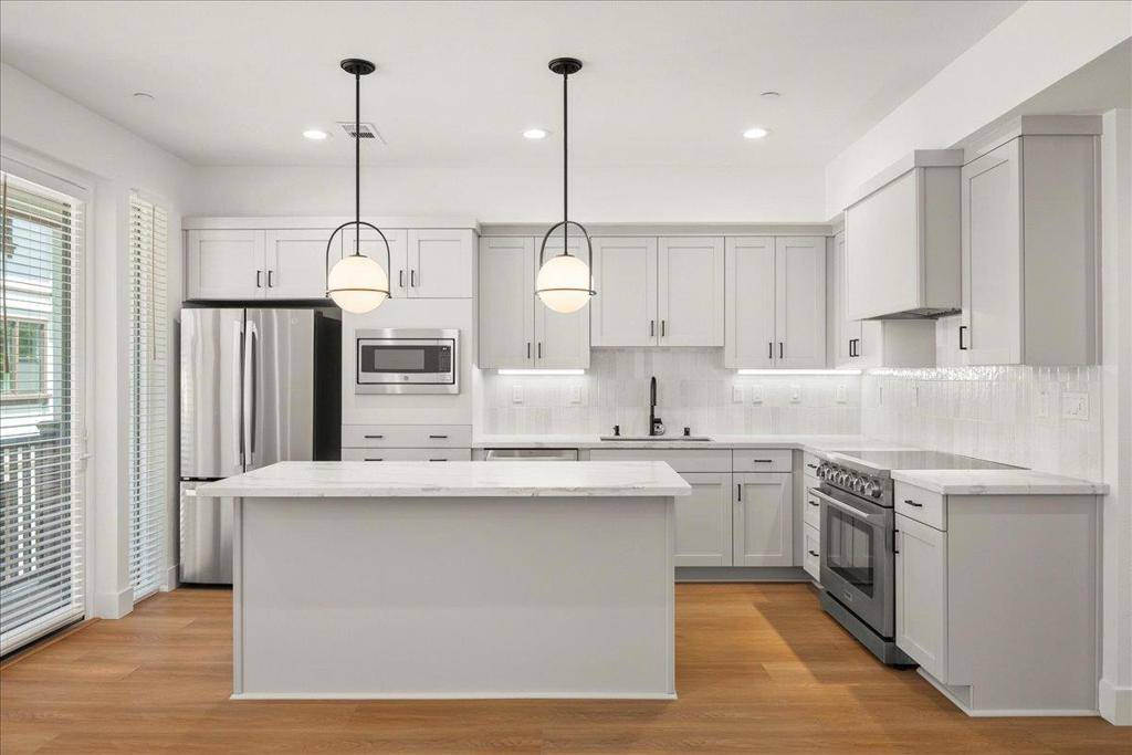 Sunnyvale, CA 94086,224 Carroll ST #7