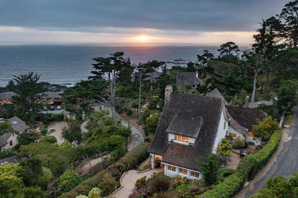 Carmel, CA 93923,110 Pine WAY