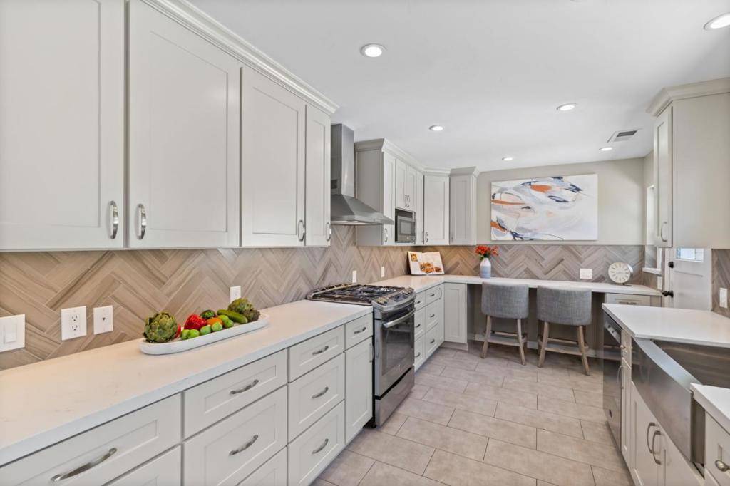 Menlo Park, CA 94025,166 Willow RD