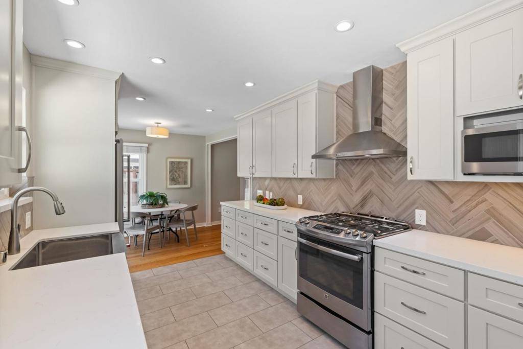 Menlo Park, CA 94025,166 Willow RD