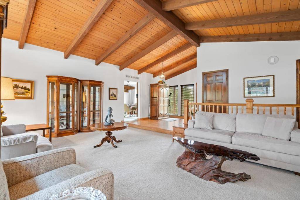 Morgan Hill, CA 95037,17370 Lakeview DR