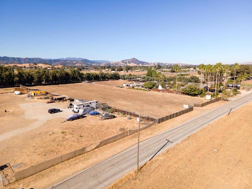 San Martin, CA 95046,13705 Sycamore AVE