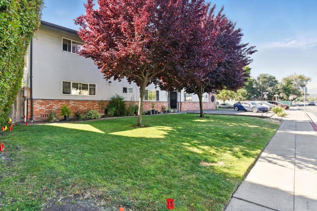 Redwood City, CA 94061,1255 Woodside RD