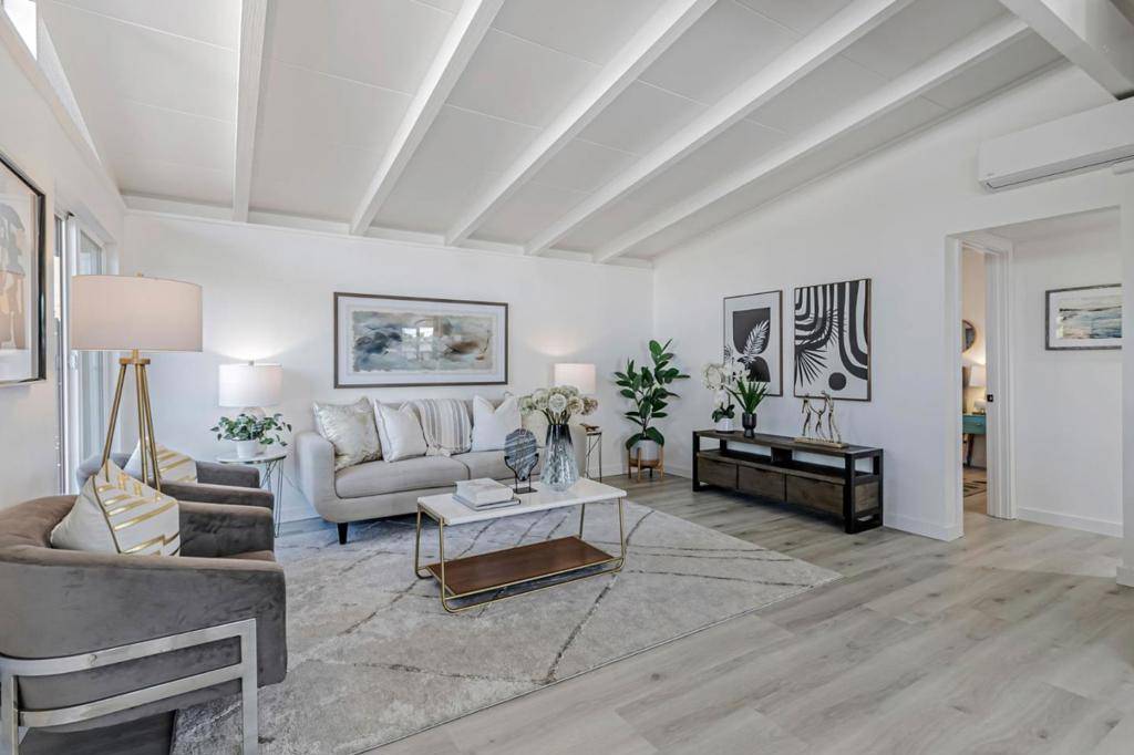 Sunnyvale, CA 94089,761 Lakeknoll DR