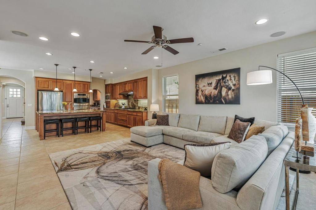 Gilroy, CA 95020,5812 Cajon WAY