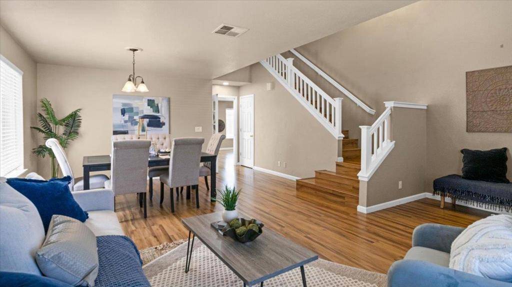 Los Banos, CA 93635,717 Mallard DR