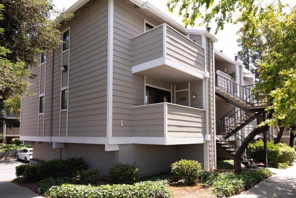 San Jose, CA 95110,300 Stonegate CIR