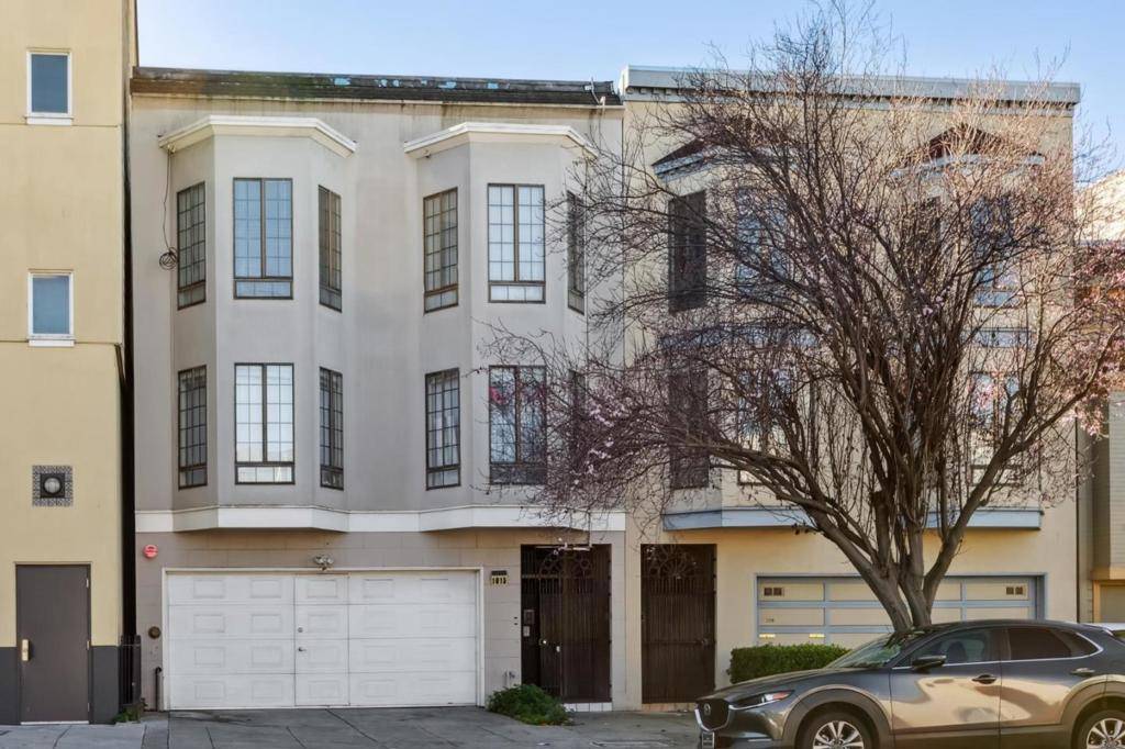 San Francisco, CA 94124,1615 Oakdale AVE