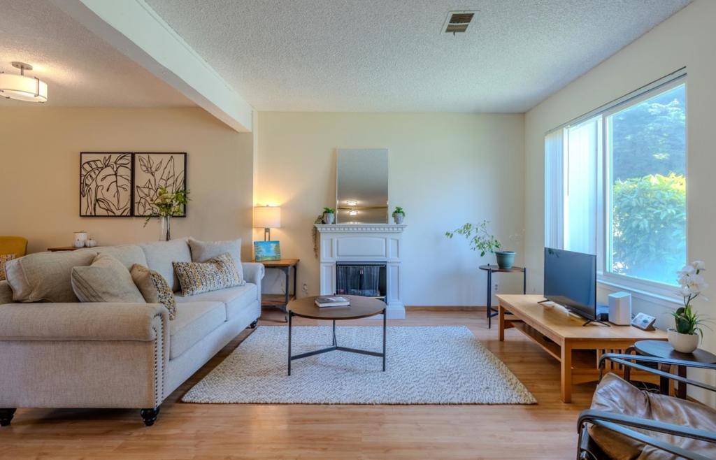 Pacifica, CA 94044,1263 Rosita RD
