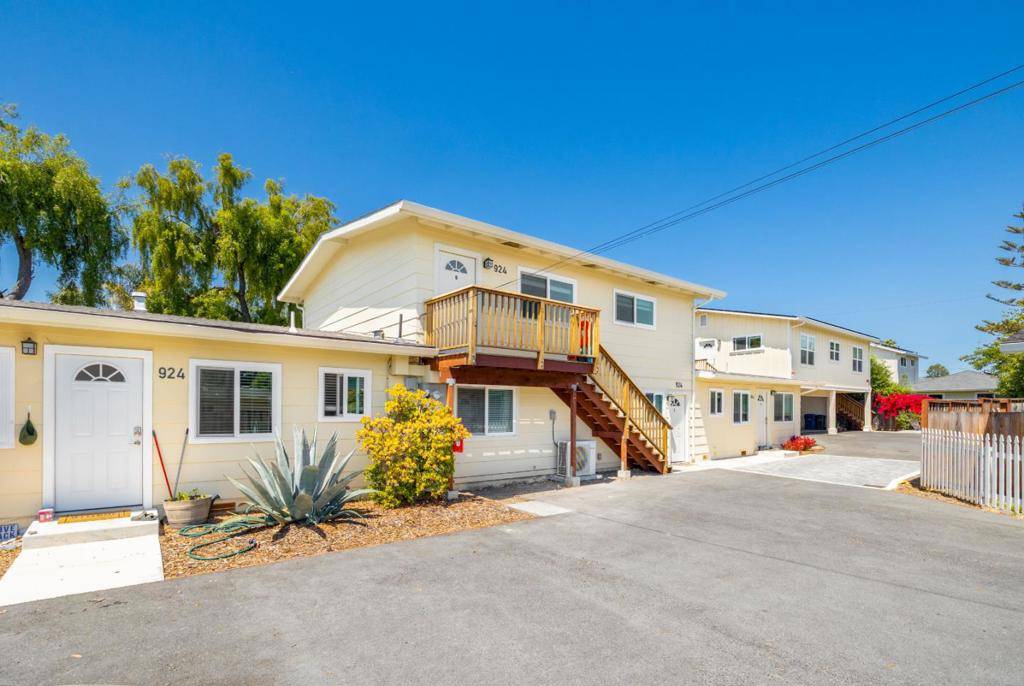 Santa Cruz, CA 95062,924 30th AVE