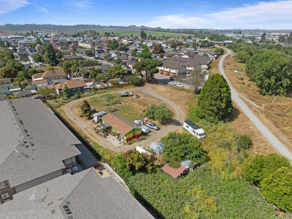 Royal Oaks, CA 95076,124 Gonda ST