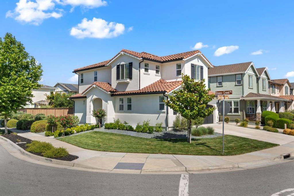 Morgan Hill, CA 95037,17920 Stoney Creek WAY