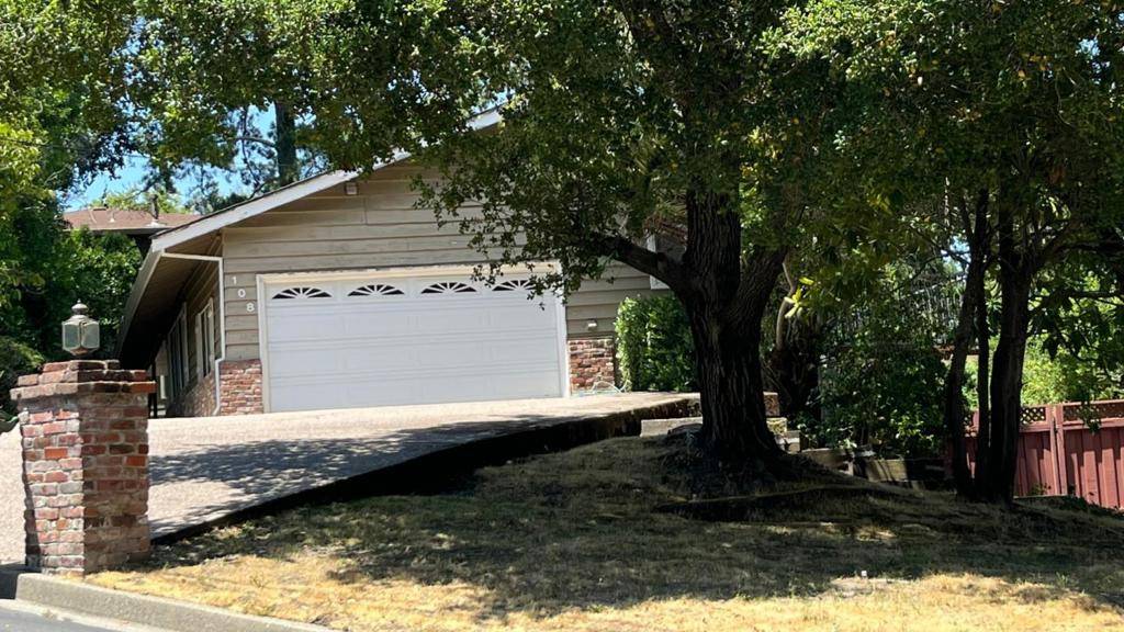 Orinda, CA 94563,108 Stein Way
