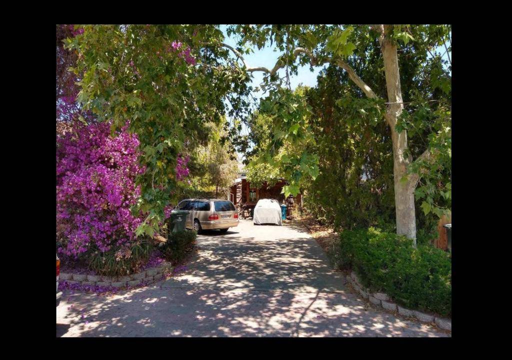 Cupertino, CA 95014,21851 Almaden AVE
