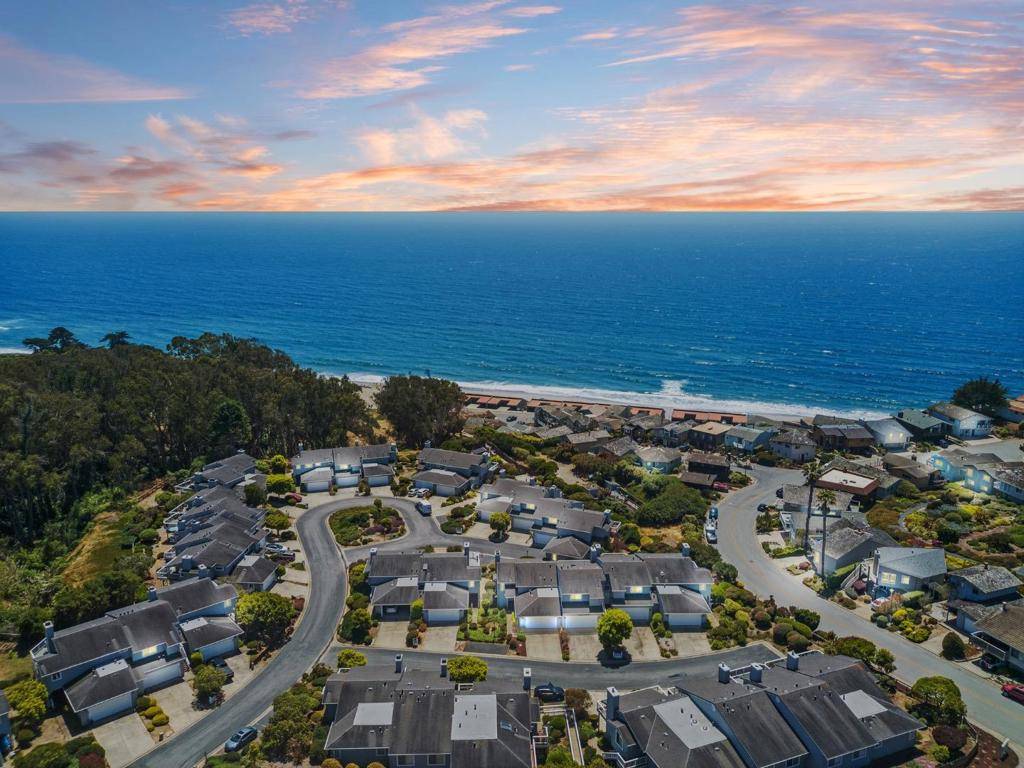 La Selva Beach, CA 95076,461 Arca DR