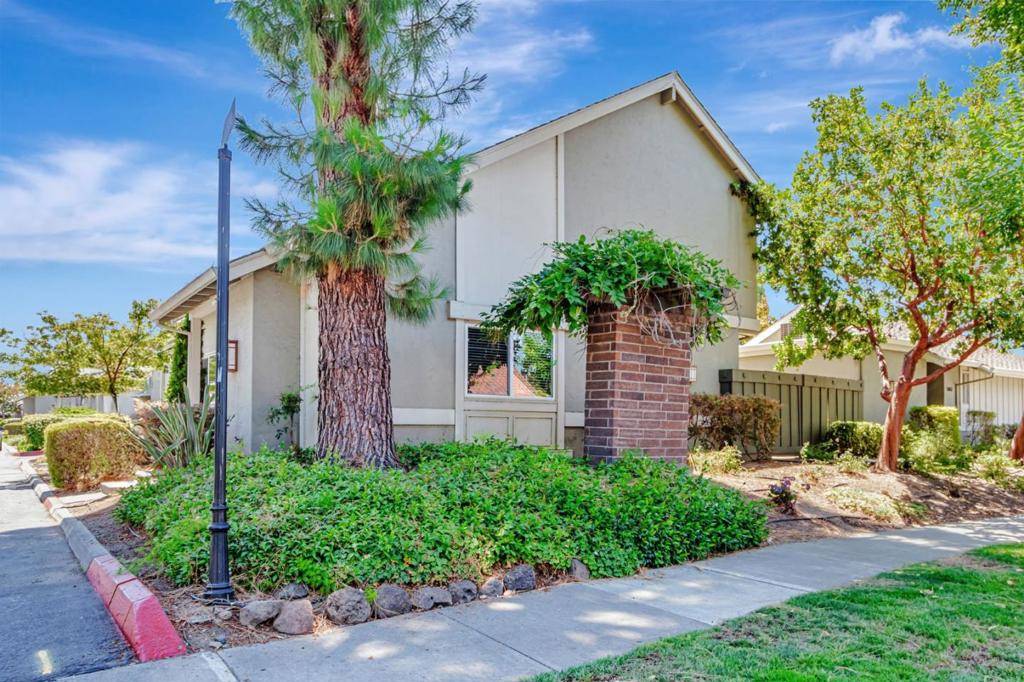 San Jose, CA 95118,5651 Sunflower LN