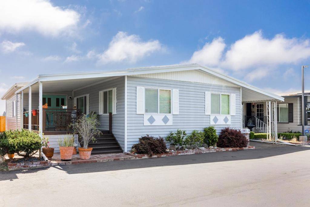 Watsonville, CA 95076,9 Pera DR