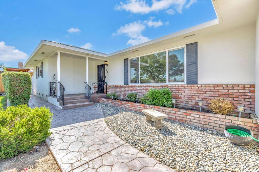 Hollister, CA 95023,1081 Oak ST