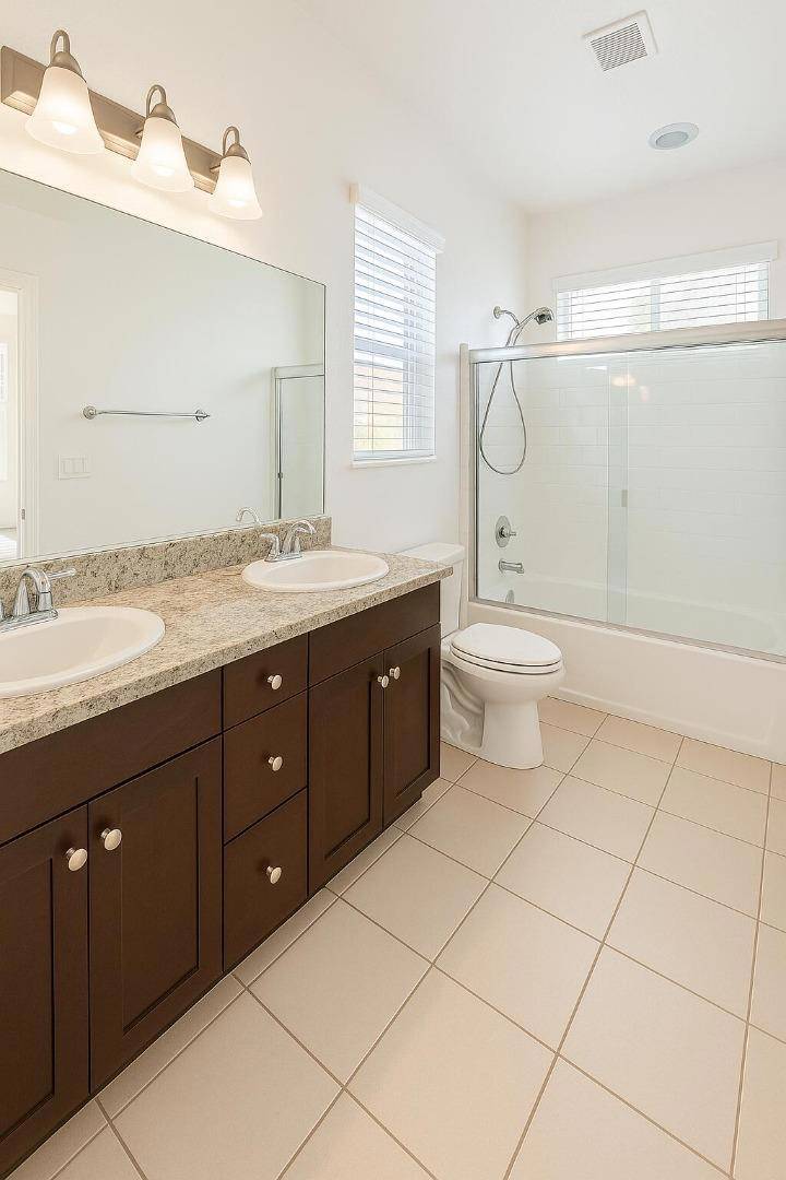 Gardena, CA 90247,1249 W 139th ST #104