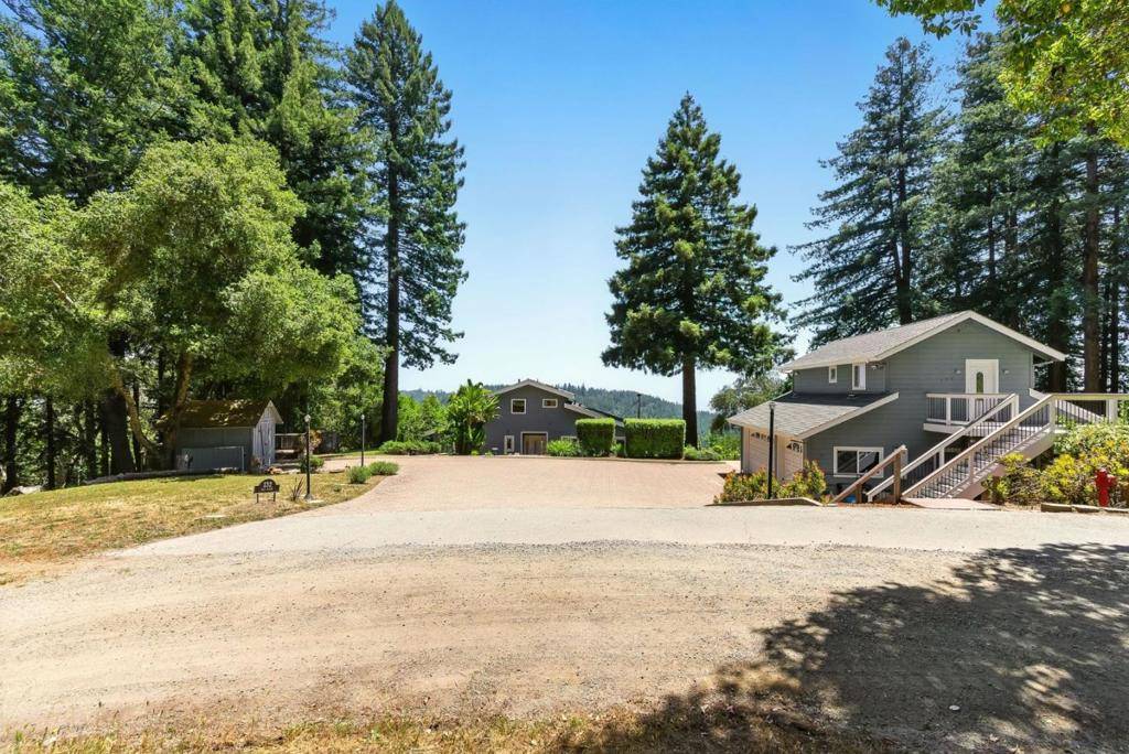 Aptos, CA 95003,132 Pax Place CT