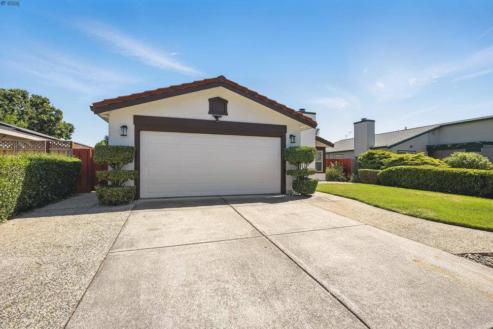 Gilroy, CA 95020,1180 Peterson DR