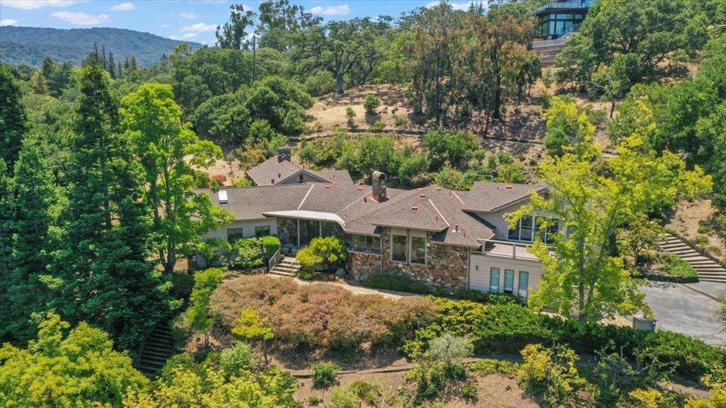 Los Altos Hills, CA 94022,12911 Atherton CT