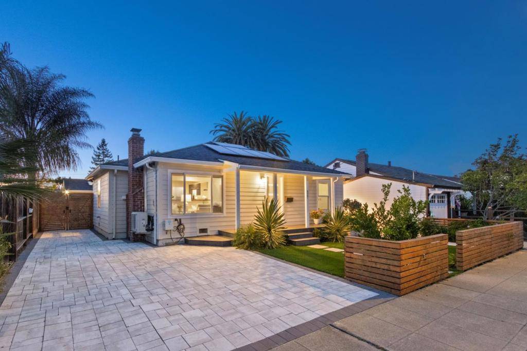 Redwood City, CA 94063,327 A ST