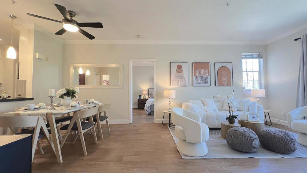 Sunnyvale, CA 94085,250 Santa Fe TER #217