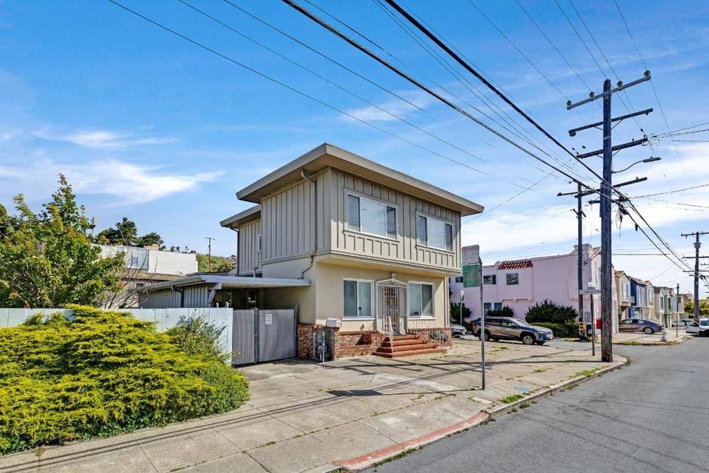San Francisco, CA 94112,200 Cayuga AVE